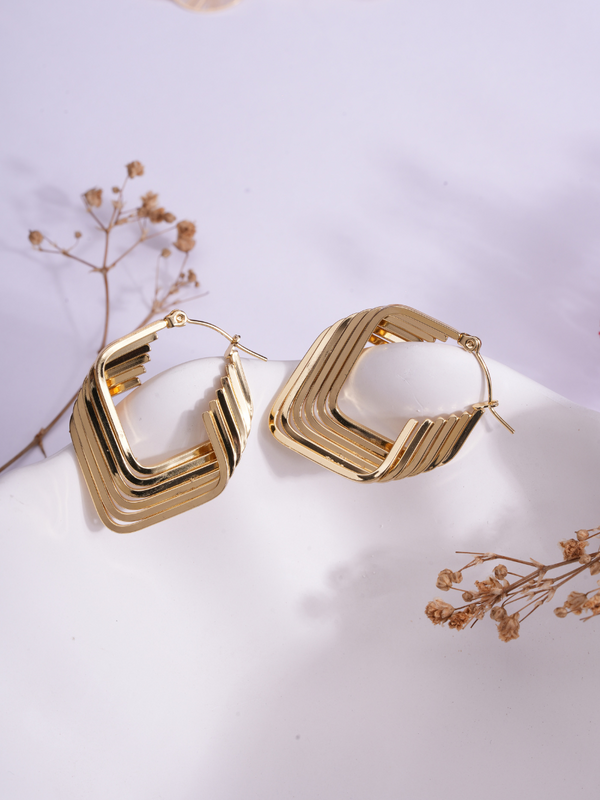 Vogue Edge – Anti Tarnish Hoops