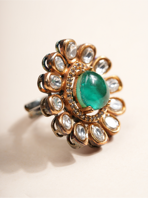 Emerald Radiance – Statement Ring