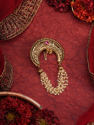 Chandra Valli – Pearl (Temple Hair Accessory)