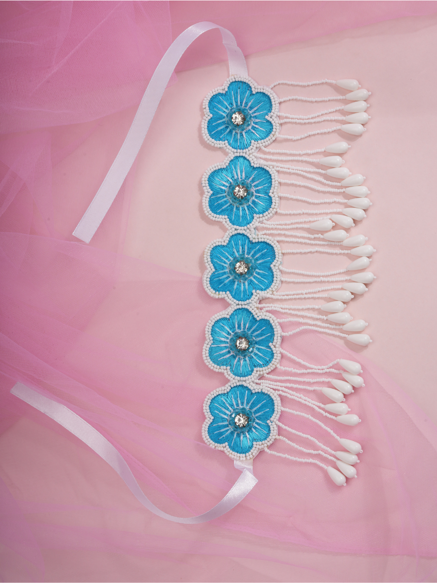 Bluebelle Blink – Handmade Floral Choker Set